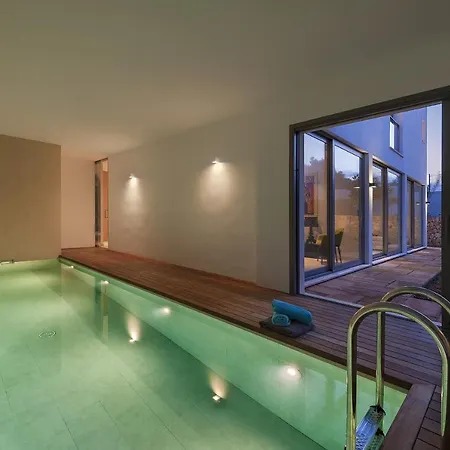 ヴィラ Luxury Phoenix