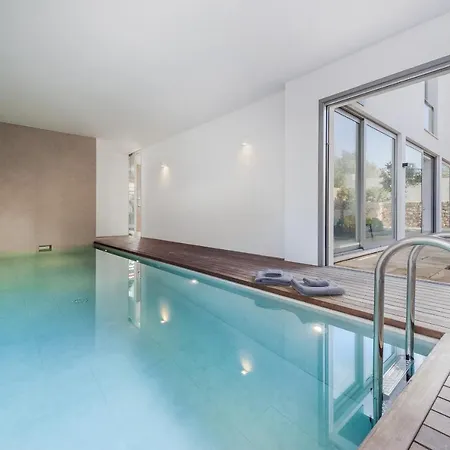 Luxury Phoenix *
